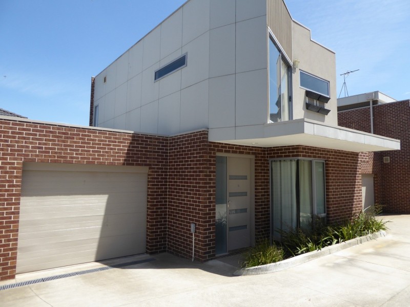 6/26 Station Street, Ferntree Gully VIC 3156