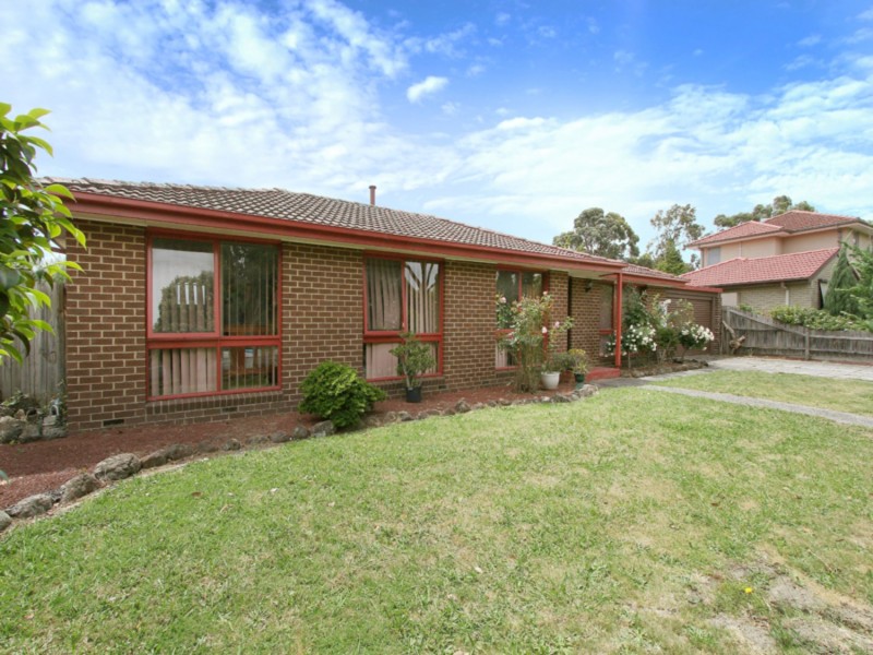 7 Wallace Road, Wantirna South VIC 3152