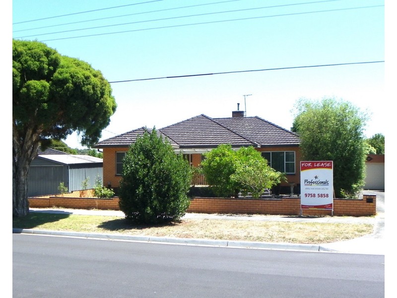 102 Adele Avenue, Ferntree Gully VIC 3156