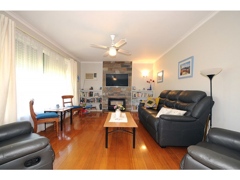 26 Monomeith Street, Mooroolbark VIC 3138