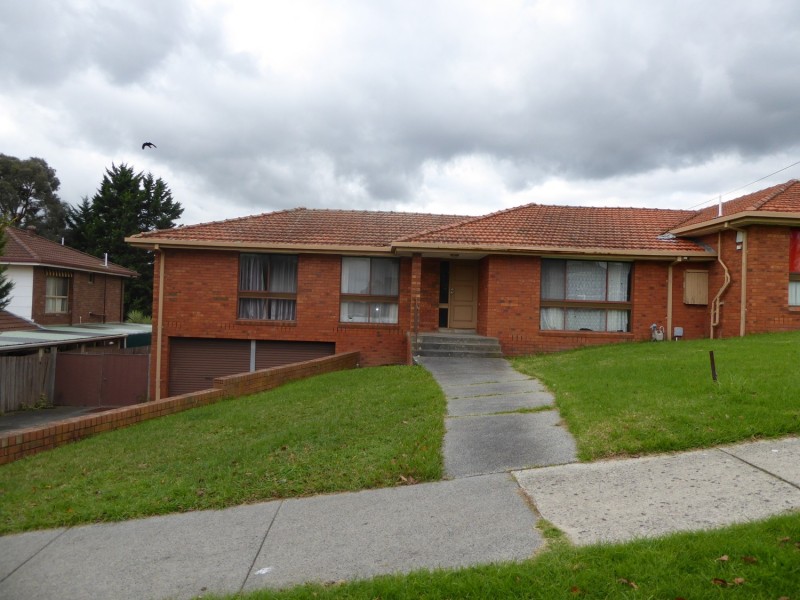 4 Mayfair Drive, Ferntree Gully VIC 3156
