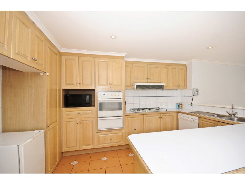 12 Blueridge Drive, Mooroolbark VIC 3138