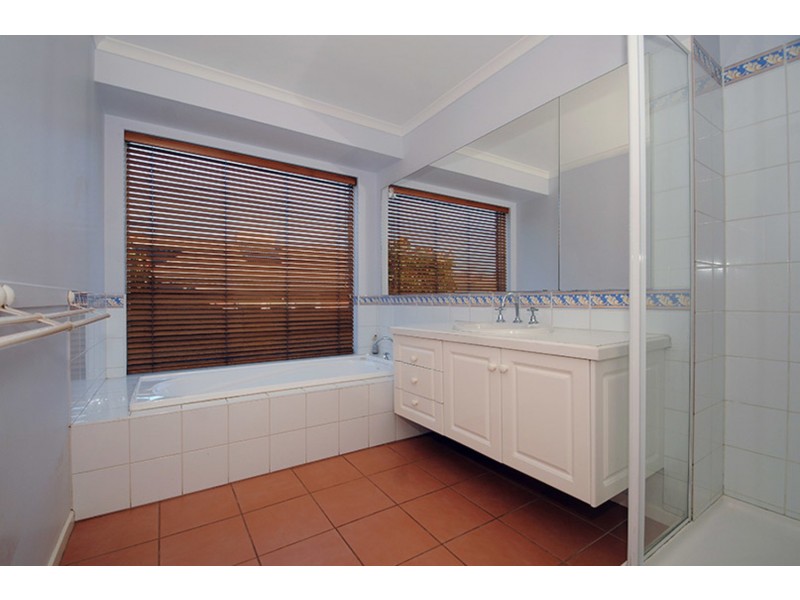 12 Blueridge Drive, Mooroolbark VIC 3138