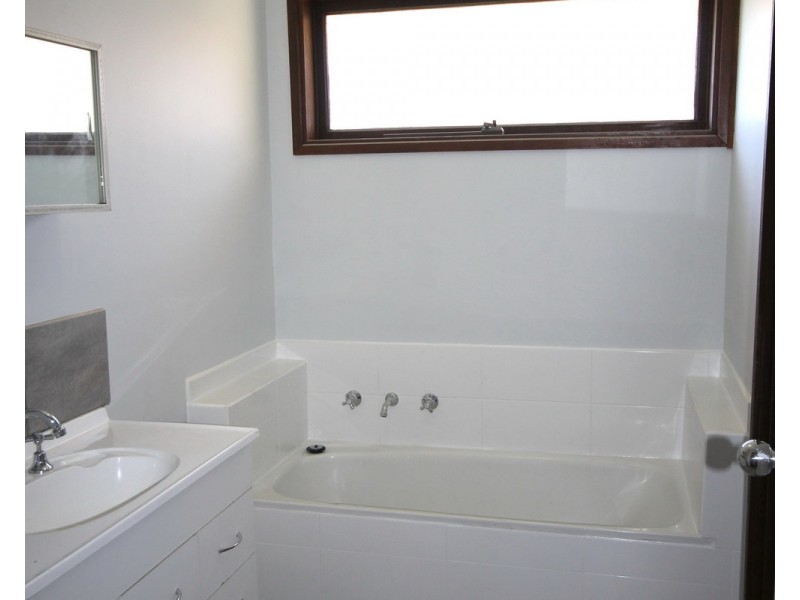 16 Riding Way, Ferntree Gully VIC 3156