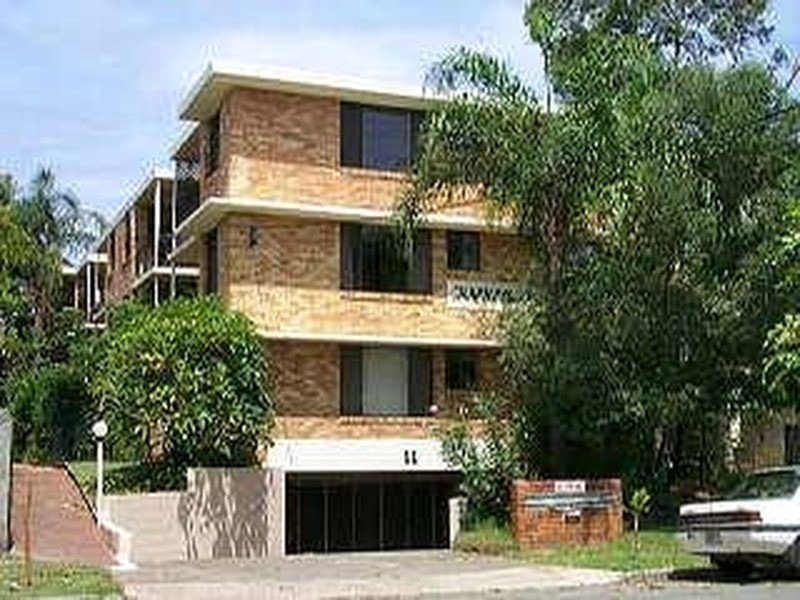 11/11 Stanhill Drive, Chevron Island QLD 4217