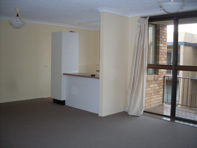 11/11 Stanhill Drive, Chevron Island QLD 4217