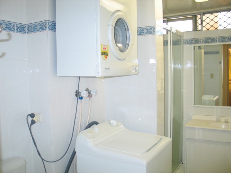 “Monaco Apartments”/120 The Esplanade, Surfers Paradise QLD 4217