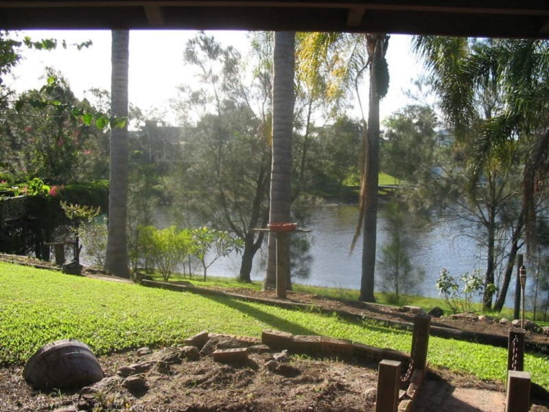 24 Gregory Drive, Carrara QLD 4211