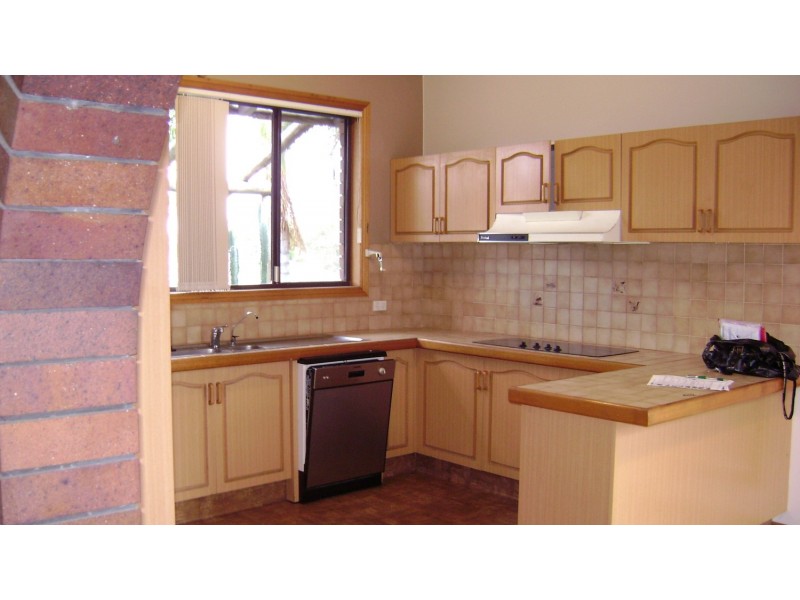 24 Gregory Drive, Carrara QLD 4211