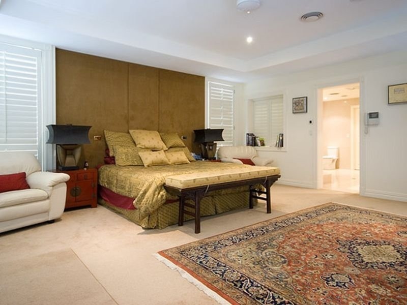 Paradise Waters QLD 4217