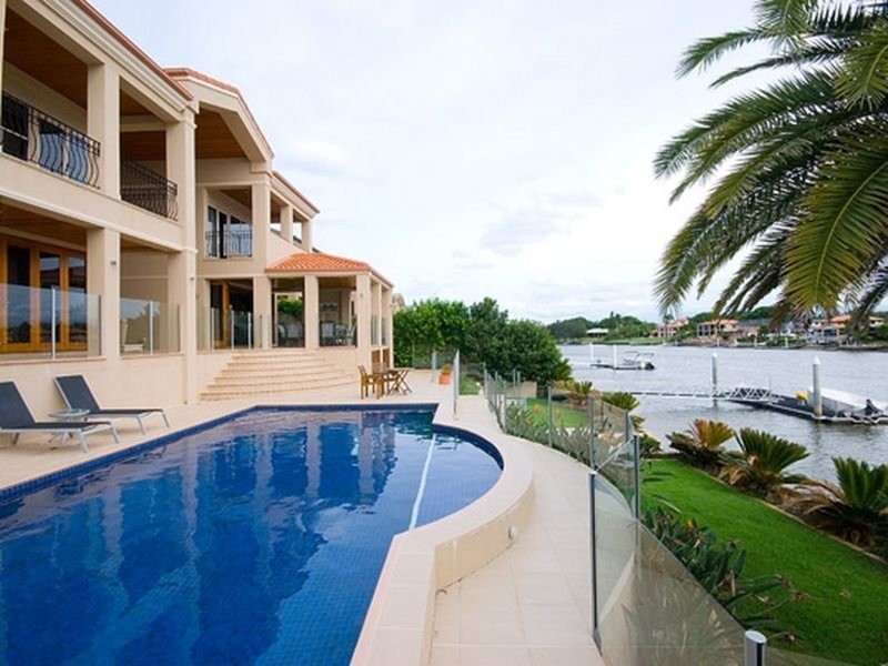 81 Sir Bruce Small Boulevard, Benowa Waters QLD 4217