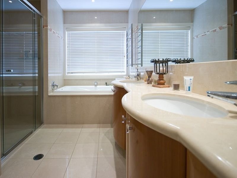 81 Sir Bruce Small Boulevard, Benowa Waters QLD 4217