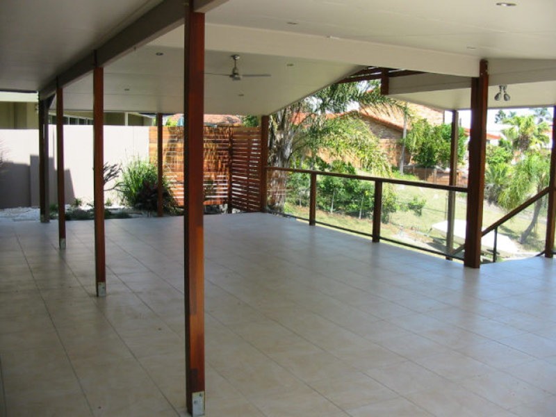 30 Blair Athol Crescent, Sorrento QLD 4217