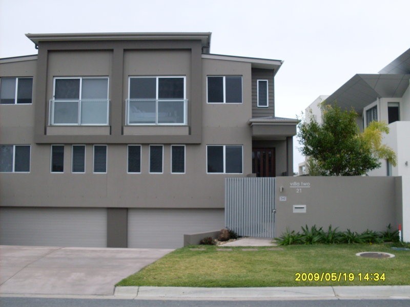 21 South Quay Drive, Biggera Waters QLD 4216