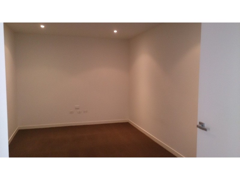 21 South Quay Drive, Biggera Waters QLD 4216