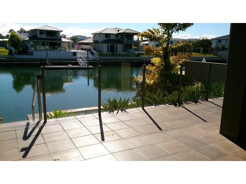 21 South Quay Drive, Biggera Waters QLD 4216
