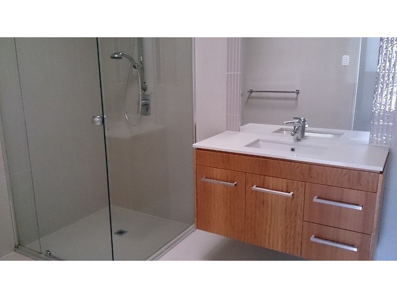 21 South Quay Drive, Biggera Waters QLD 4216