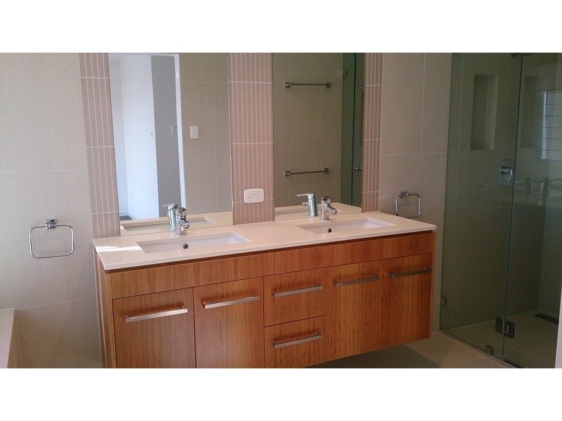 21 South Quay Drive, Biggera Waters QLD 4216