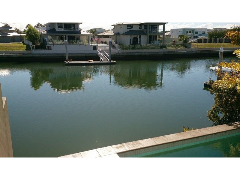 21 South Quay Drive, Biggera Waters QLD 4216