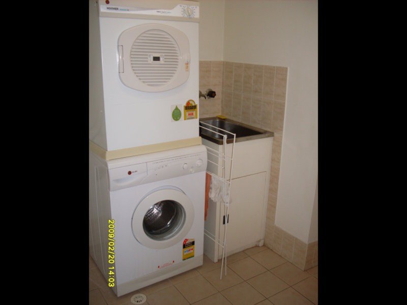 11/24 Hamilton Avenue, Surfers Paradise QLD 4217