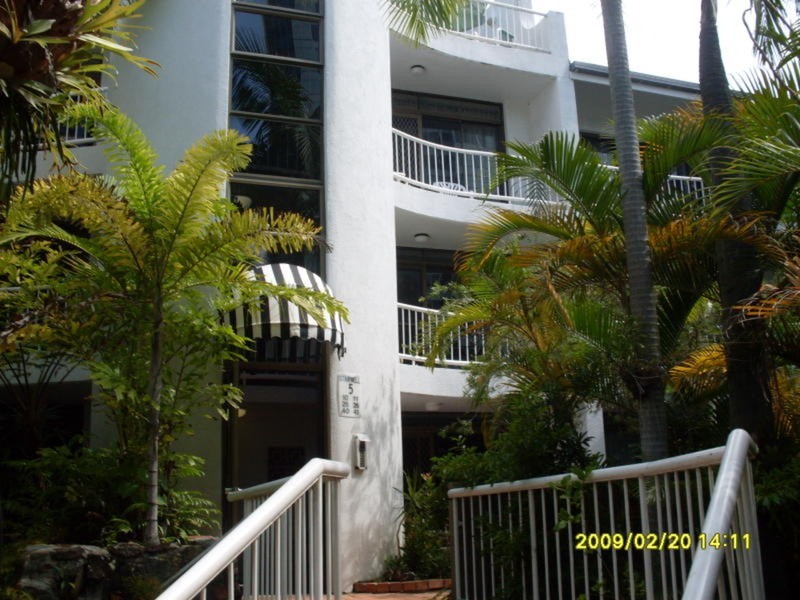 11/24 Hamilton Avenue, Surfers Paradise QLD 4217
