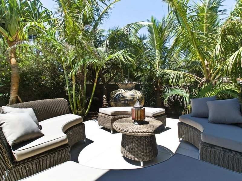 252 Hedges Avenue, Mermaid Beach QLD 4218