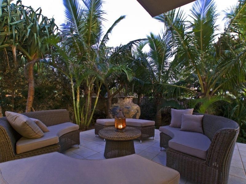 252 Hedges Avenue, Mermaid Beach QLD 4218