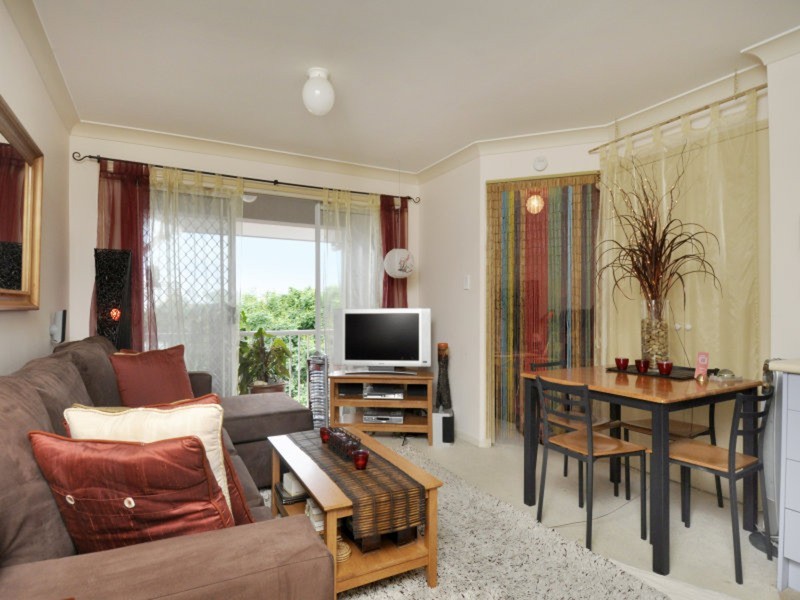 Chevron Island QLD 4217