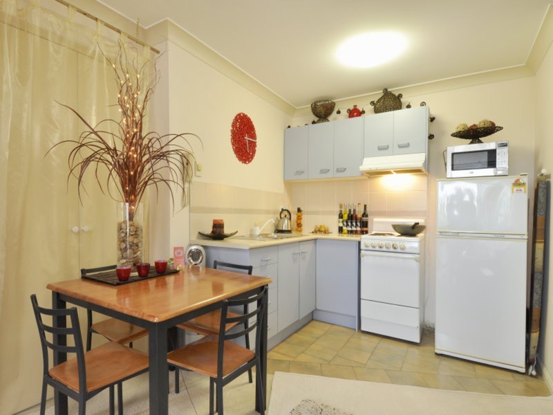 Chevron Island QLD 4217