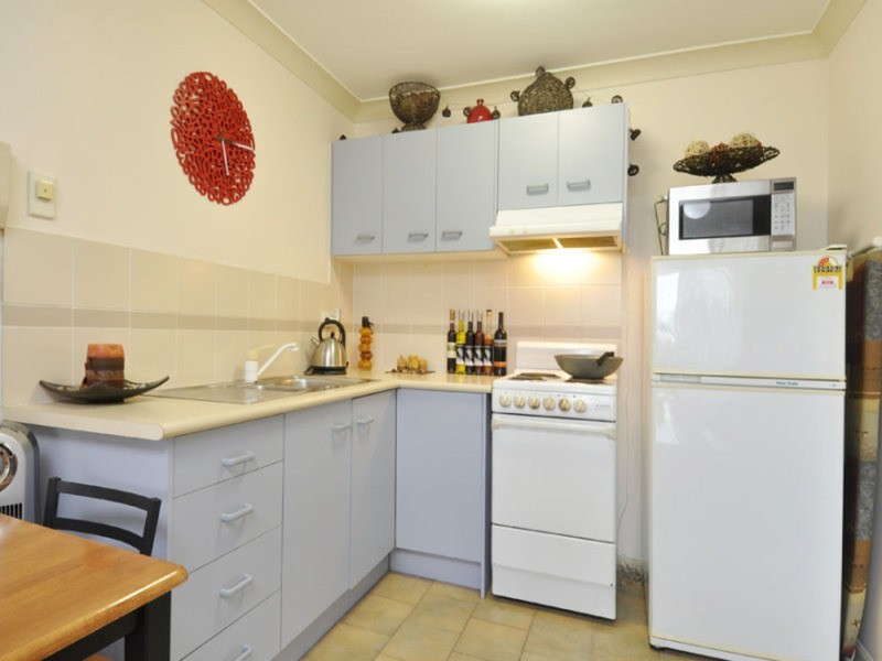 Chevron Island QLD 4217