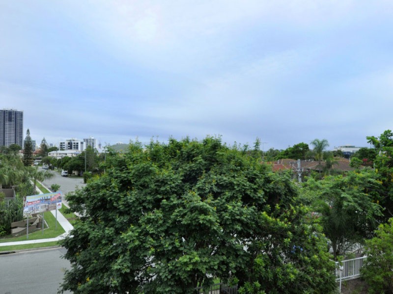 Chevron Island QLD 4217