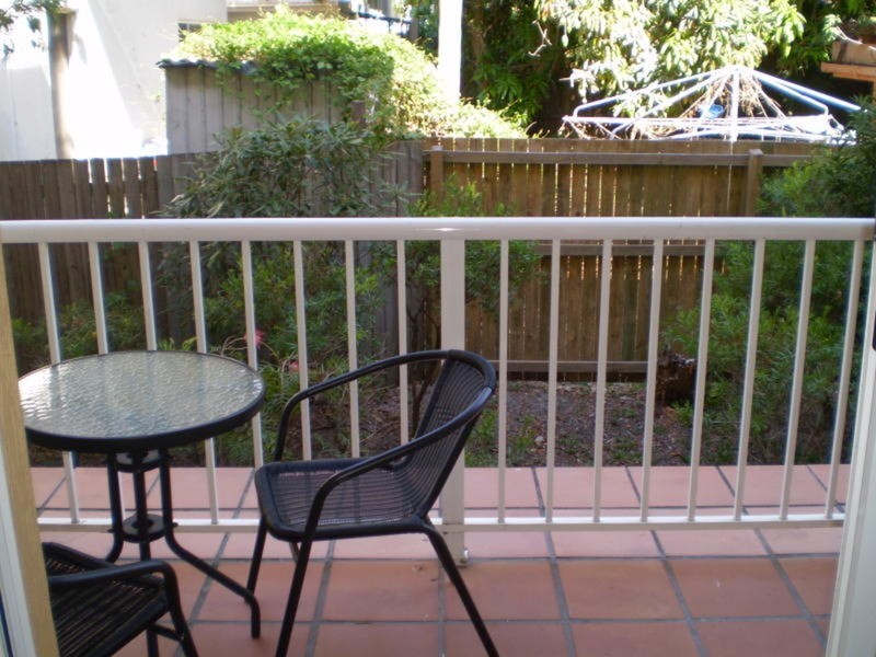 35 Palm Avenue, Surfers Paradise QLD 4217