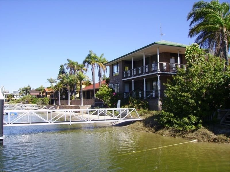 Paradise Waters QLD 4217