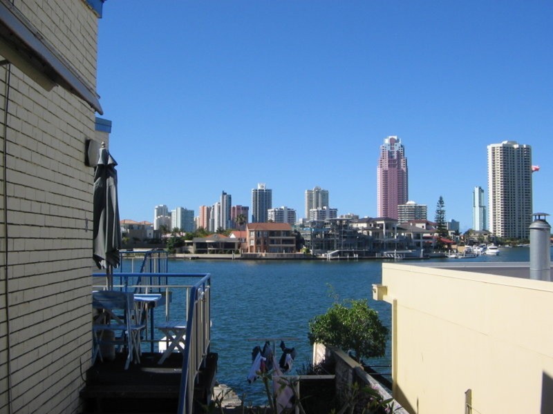 7/107 Stanhill Drive, Surfers Paradise QLD 4217