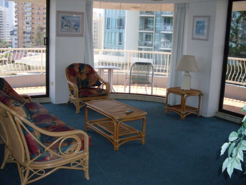 30 Laycock Street, Surfers Paradise QLD 4217