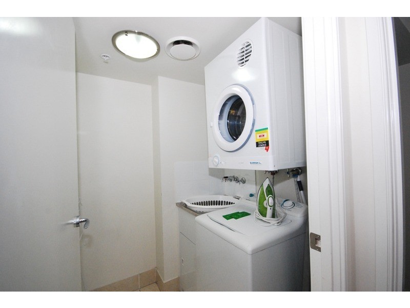 CHEVRON RENAISSANCE 23 Ferny Avenue, Surfers Paradise QLD 4217