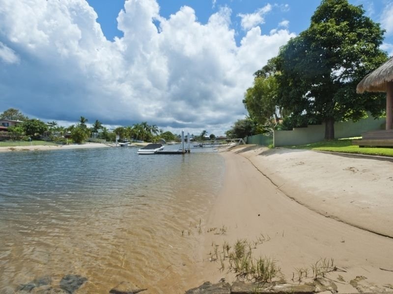 36 Moana Park Avenue, Broadbeach Waters QLD 4218