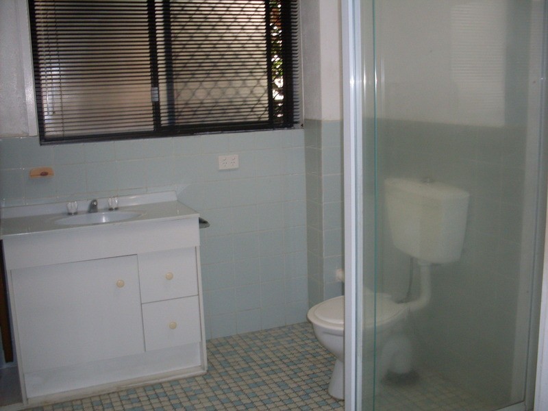 1/21 Cronin Avenue, Main Beach QLD 4217