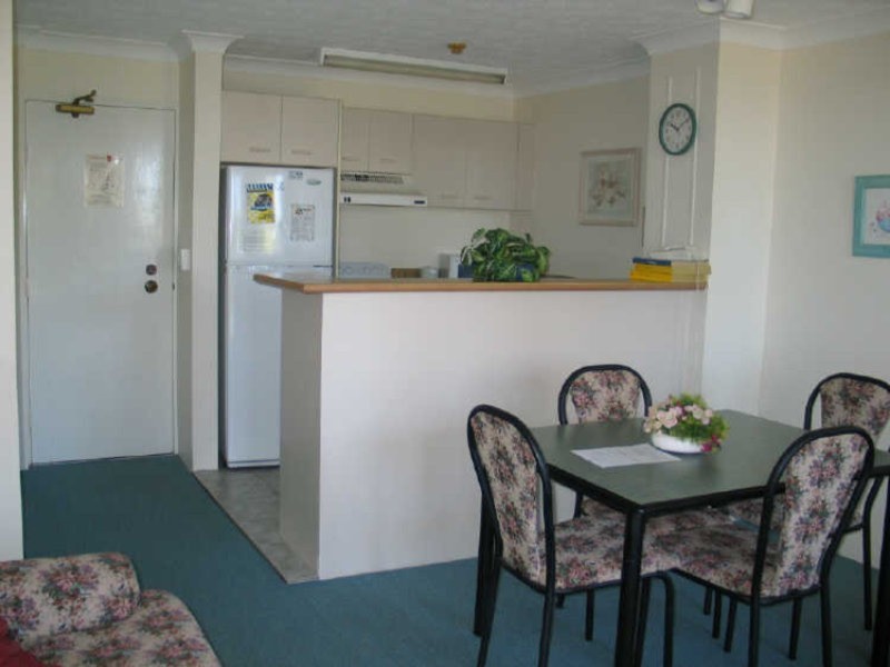 18/2943 Gold Coast Highway, Surfers Paradise QLD 4217