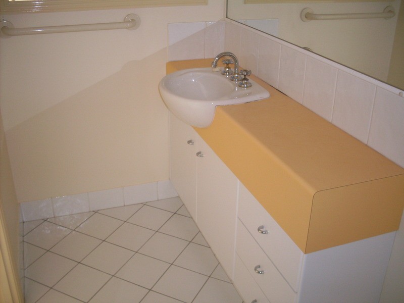 283 Napper Road, Arundel QLD 4214