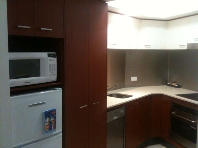 23 Ferny Avenue, Surfers Paradise QLD 4217