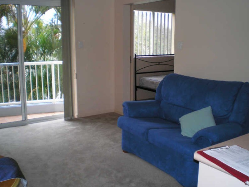9/25 Darrambal Street, Chevron Island QLD 4217