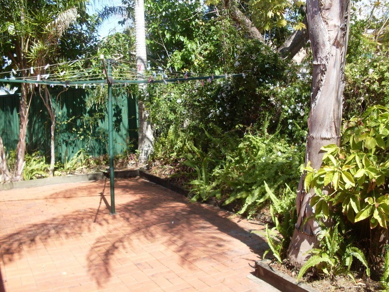 142 Bamboo Avenue, Benowa QLD 4217