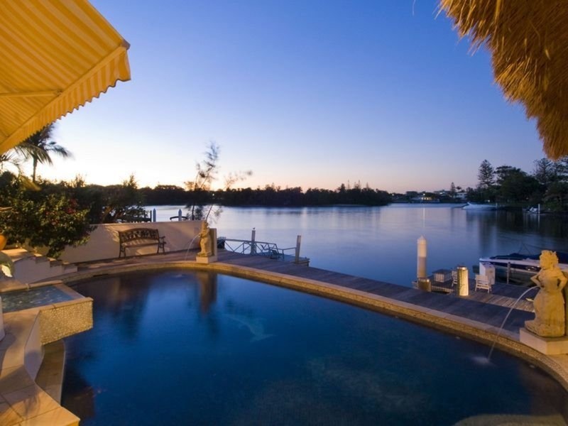 Isle Of Capri QLD 4217