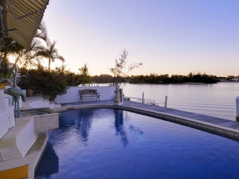 Isle Of Capri QLD 4217