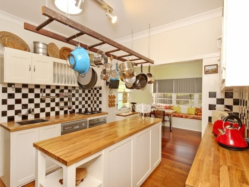 49 Southport Avenue, Eagle Heights QLD 4271