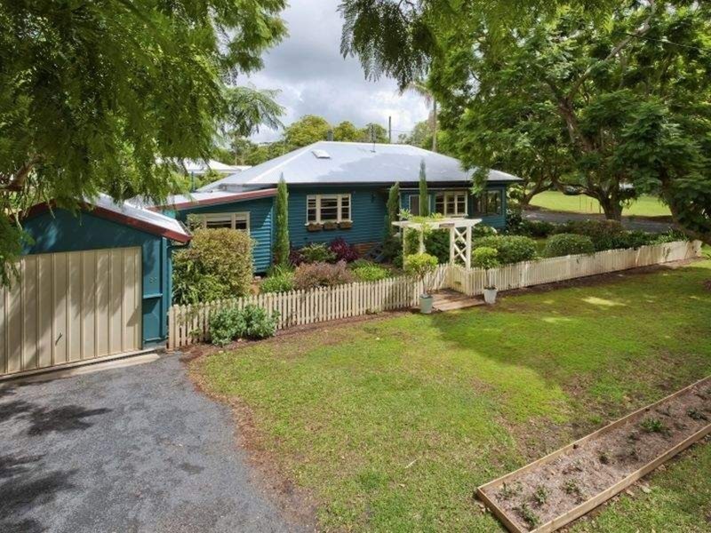 49 Southport Avenue, Eagle Heights QLD 4271