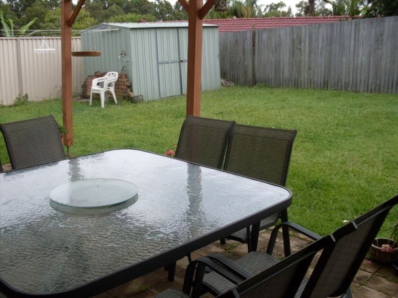 9 Henry Cotton Drive, Parkwood QLD 4214