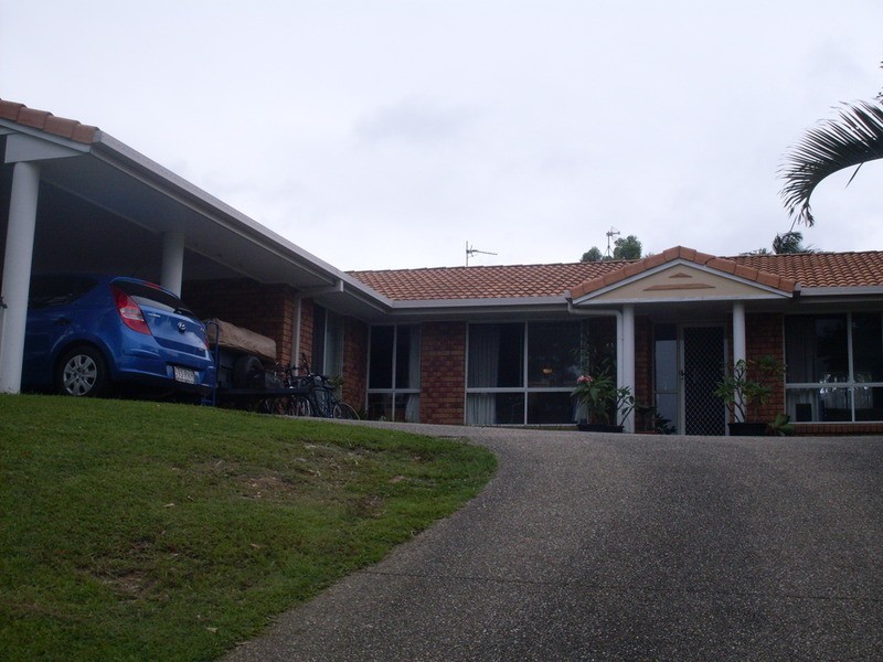 9 Henry Cotton Drive, Parkwood QLD 4214