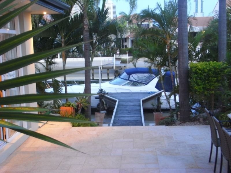 Paradise Waters QLD 4217